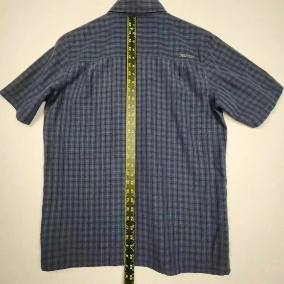 Marmot Men's Button Up Shirt Med. Short Sleeve Blue Plaid Side Split Relaxed - Picture 14 of 16